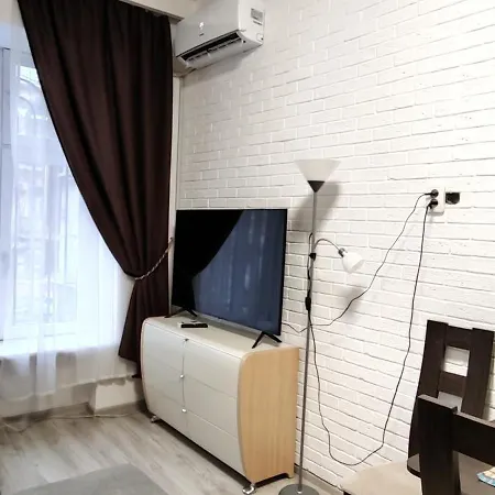 Flat In The Center * Odesa