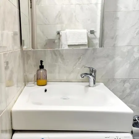 Flat In The Center Apartment *